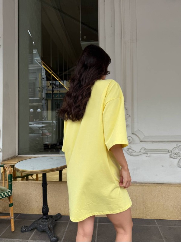 Бавовняна сукня-футболка з малюнком жовтого кольору 33660
