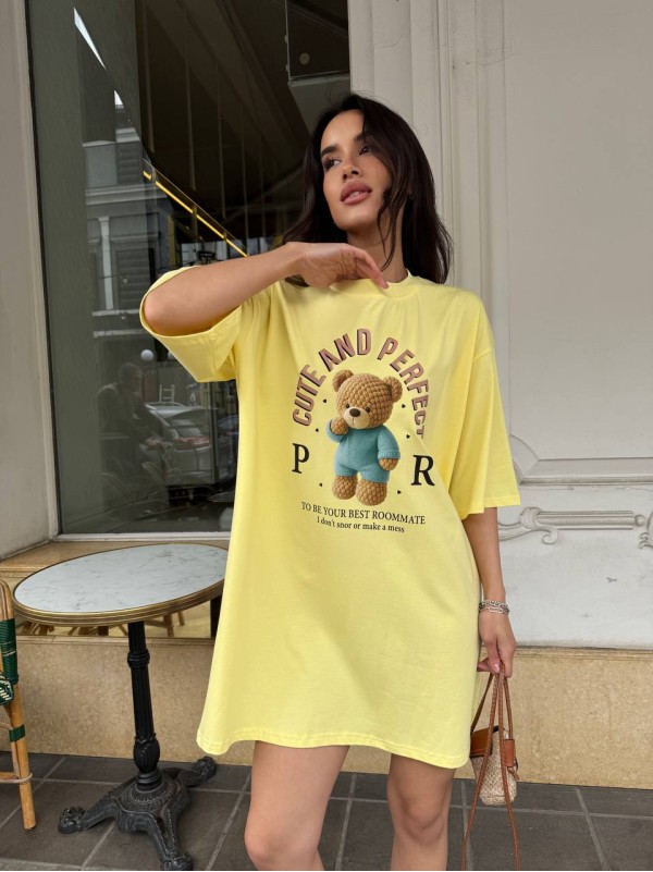 Бавовняна сукня-футболка з малюнком жовтого кольору 33660