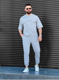 Чоловічий повсякденний костюм сiрого кольору 33665