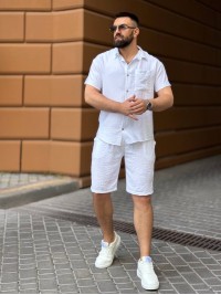 Чоловічий льняний костюм бiлого кольору 33673