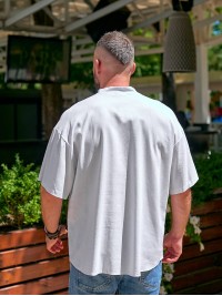 Чоловіча льняна сорочка-футболка бiлого кольору 33731