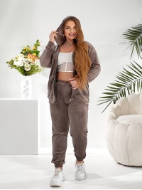 Велюровий жіночий костюм кавового кольору 33740