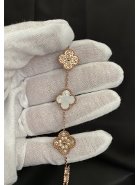 Браслет Конюшина з камінчиками замок карабін золотого кольору 33757