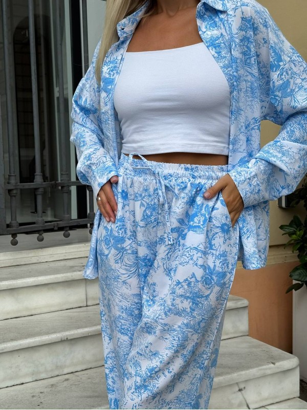 Жіночий прогулянковий костюм блакитного кольору 33762