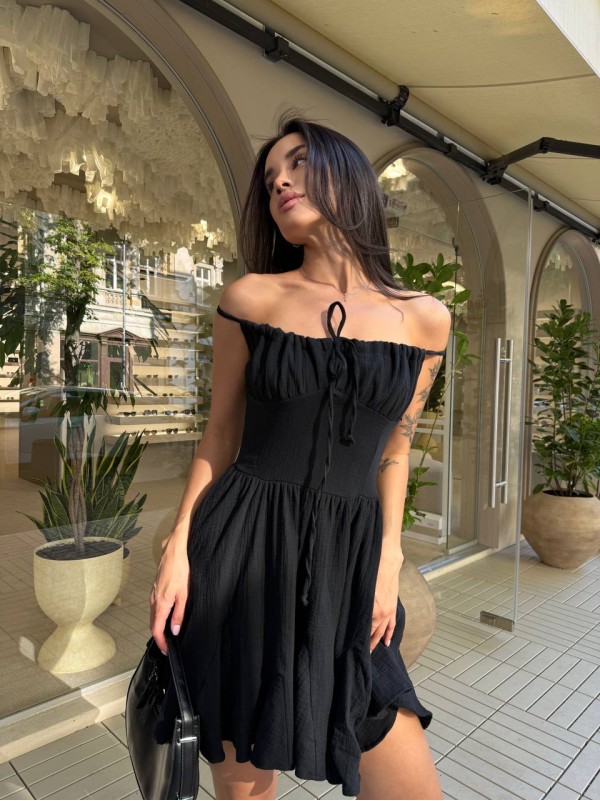 Сукня на бретельках міні чорного кольору 33779