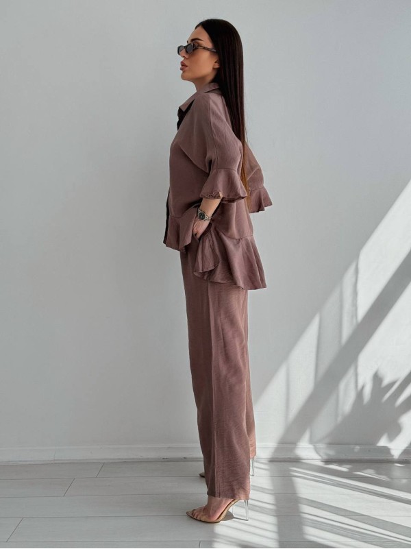 Жіночий костюм двійка кавового кольору 33804