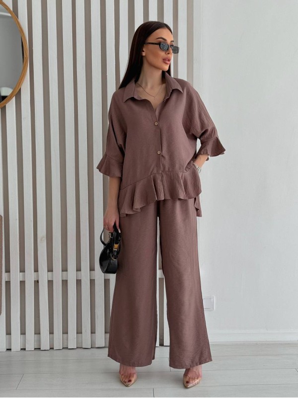 Жіночий костюм двійка кавового кольору 33804