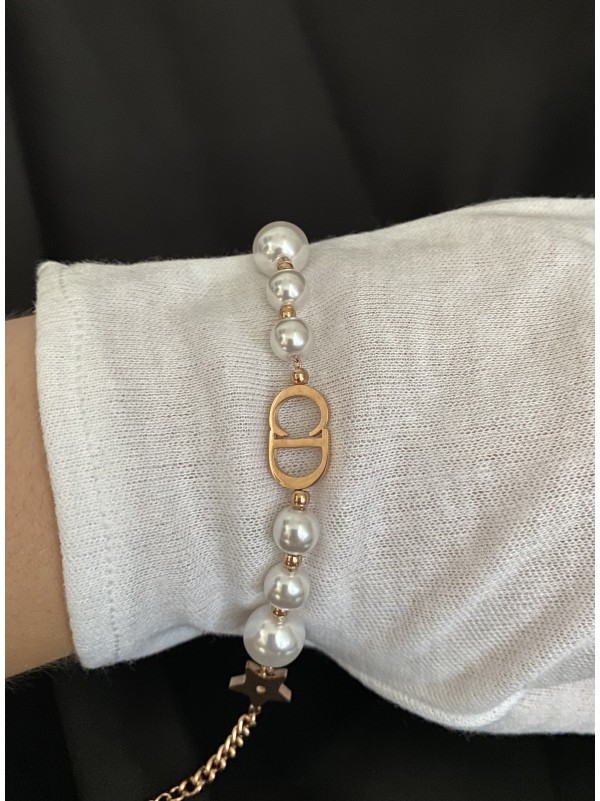 Ніжний браслет з перлинами замок карабін золотого кольору 33808