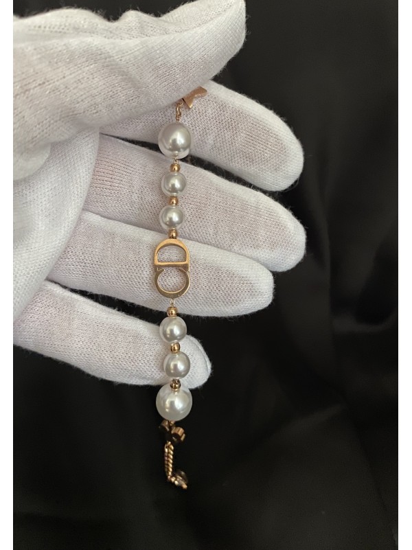 Ніжний браслет з перлинами замок карабін золотого кольору 33808