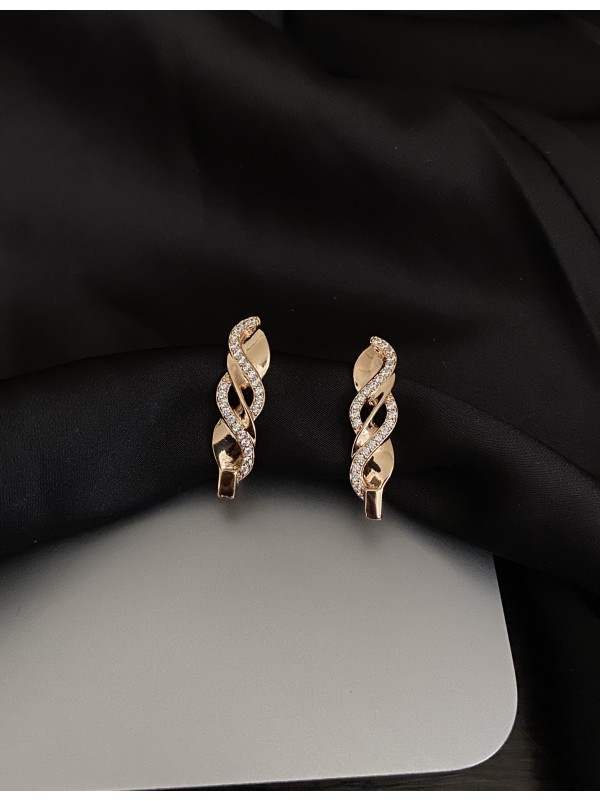 Сережки з плетінням англійський замок золотого кольору 33809