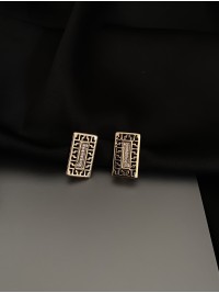 Прямокутні сережки англійський замок золотого кольору 33813