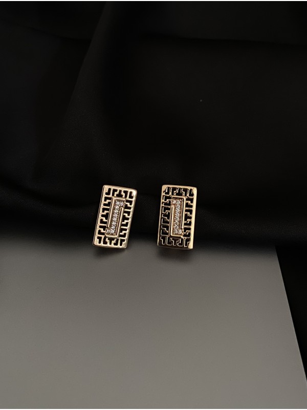 Прямокутні сережки англійський замок золотого кольору 33813