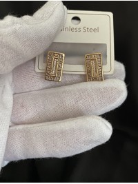 Прямокутні сережки англійський замок золотого кольору 33813