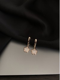 Сережки квіточка англійський замок золотого кольору 33815