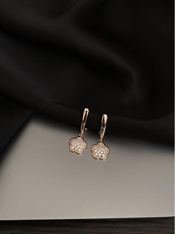 Сережки квіточка англійський замок золотого кольору 33815