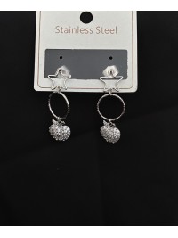 Сережки яблучка з камінчиками штифтовий замок срібного кольору 33817