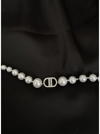 Ніжний браслет з перлинами замок карабін срібного кольору 33819