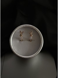 Сережки зайчики з камінцями круглий замок золотого кольору 33831