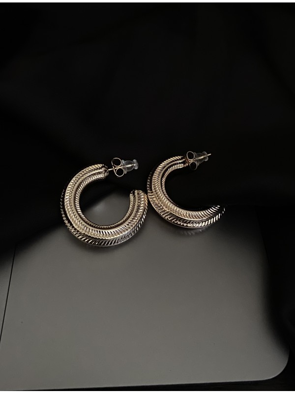 Сережки легенькі кільця золотого кольору 33835