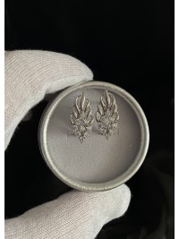 Сережки з камінцями англійський замок срібного кольору 33842