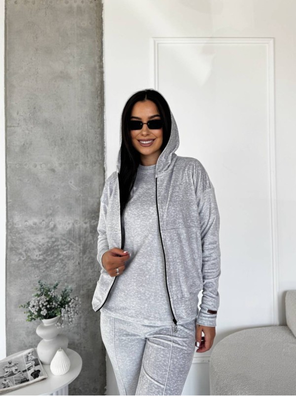 Жіночий велюровий костюм 3-ка сiрого кольору 33845