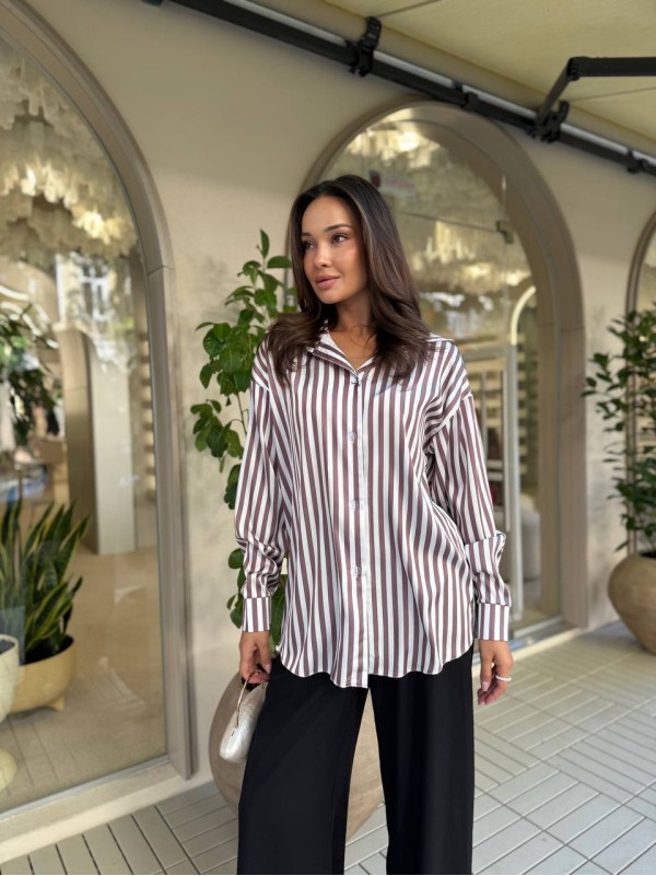 Шовкова жіноча сорочка у смужку коричневого кольору 33929