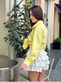 Жіночi короткi шорти з рюшами молочного кольору 33947