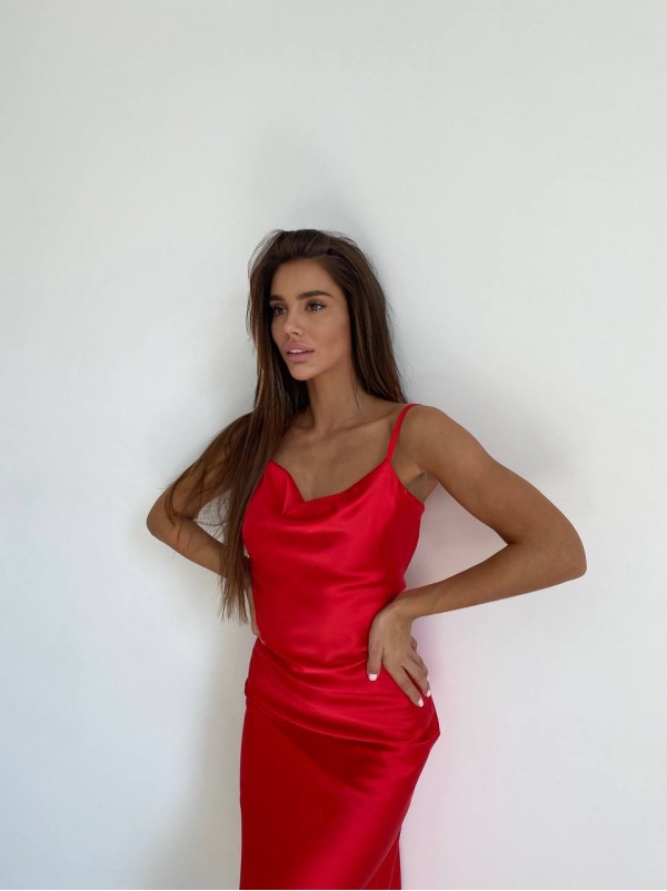 Шовкова сукня мiді червоного кольору 33985