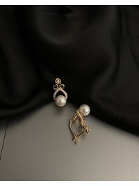 Сережки Перлина з камінчиками англійський замок золотого кольору 34000