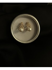 Сережки Перлина з камінчиками англійський замок золотого кольору 34000