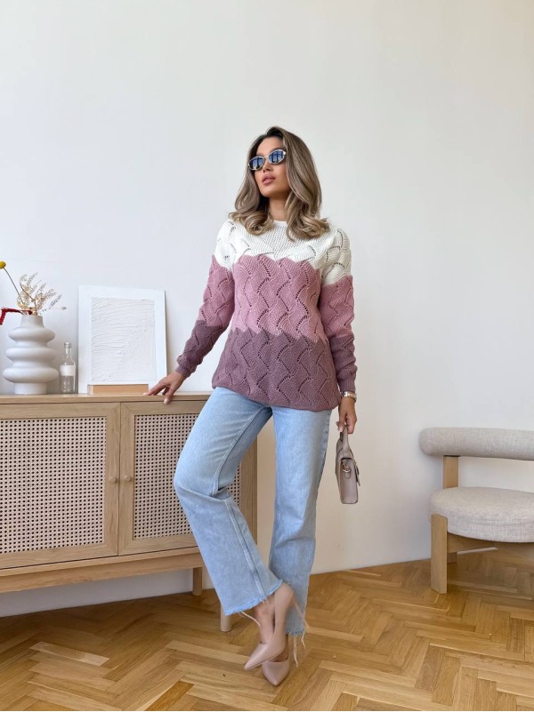 Легкий жіночий светр пудрового кольору 34006