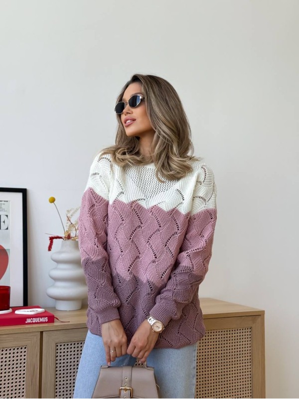 Легкий жіночий светр пудрового кольору 34006