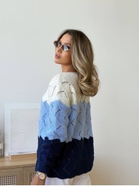 Легкий жіночий светр синього кольору 34007