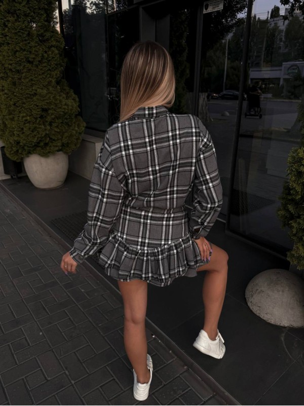 Жіночий костюм зі спідницею в клітку графiтового кольору 34045