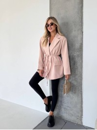 Жіночий подовжений пiджак з поясом бежевого кольору 34125