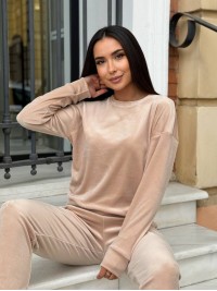 Жіночий велюровий костюм двійка бежевого кольору 34133