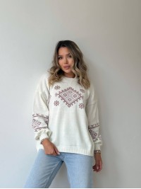 Класичний жіночий светр із етнічним візерунком молочного кольору 34182