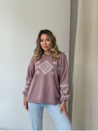 Класичний жіночий светр із етнічним візерунком пудрового кольору 34184