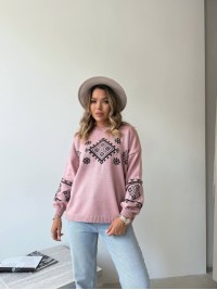 Класичний жіночий светр із етнічним візерунком рожевого кольору 34185