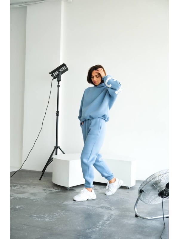 Жіночий теплий костюм з написом блакитного кольору 34212