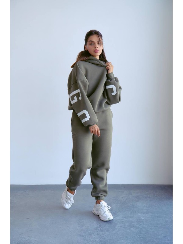 Жіночий теплий костюм з написом кольору хакi 34219