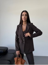 Класичний жiночий костюм тройка з топом коричневого кольору 34248
