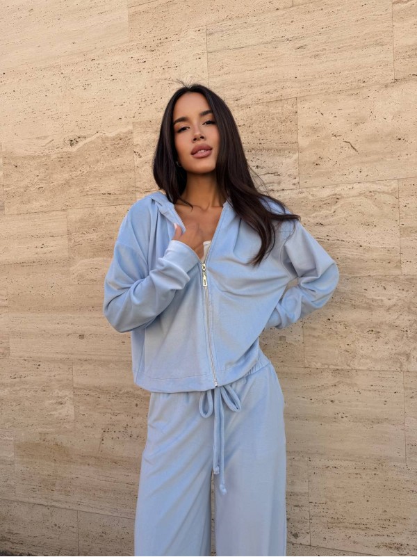 Велюровий жіночий костюм на змiйцi блакитного кольору 34267