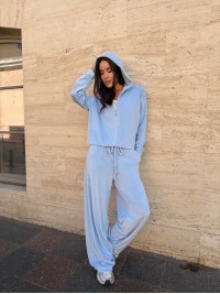 Велюровий жіночий костюм на змiйцi блакитного кольору 34267