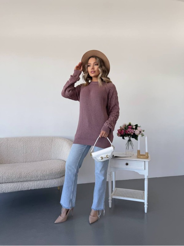 Подовжиний жіночий светр пудрового кольору 34275