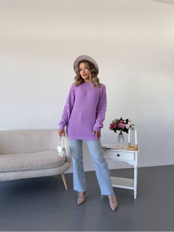 Подовжиний жіночий светр бузкового кольору 34279