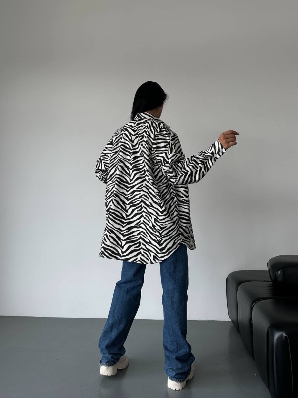 Джинсова жіноча сорочка стиля зебри чорно-бiлого кольору 34284