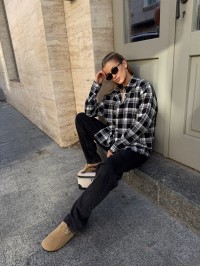 Жіноча фланелева сорочка у клітинку чорного кольору 34333