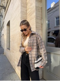 Жіноча фланелева сорочка у клітинку бежевого кольору 34335