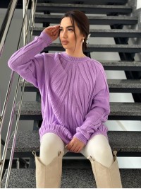 Жіночий светр з фактурною вʼязкою бузкового кольору 34353